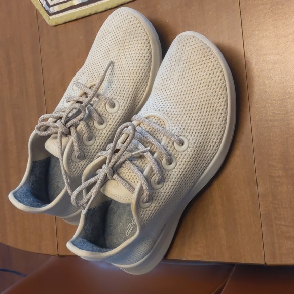 Allbirds Tree Runners Kaikoura White Eucalyptus Fibre White Sole Size 9 Womens - Picture 2 of 6